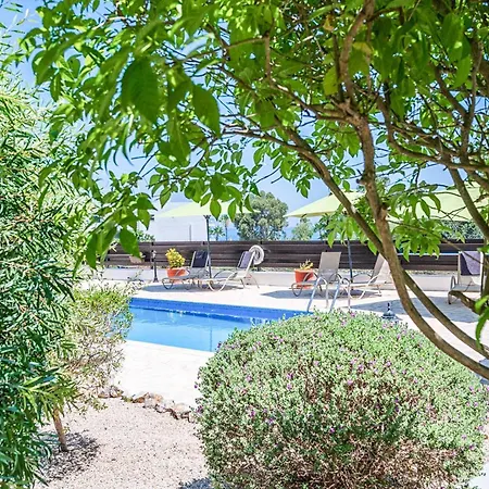 Thalassa Hideaway Villa *