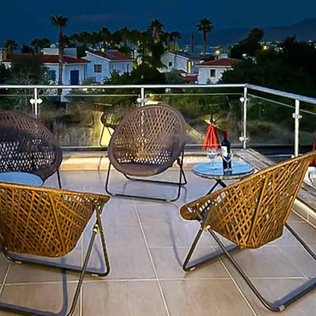 Thalassa Hideaway